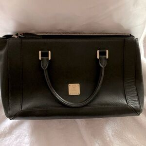 EUC Gorgeous MCM Munchen Large Black Leather Shoulder Bag